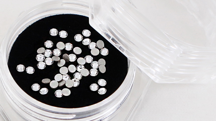 도나와,donawa,스와로브스키,네일스톤,네일재료,네일큐빅,젤네일,젤네일스톤,네일파츠,셀프네일,네일비즈,팬시스톤,플랫백스톤