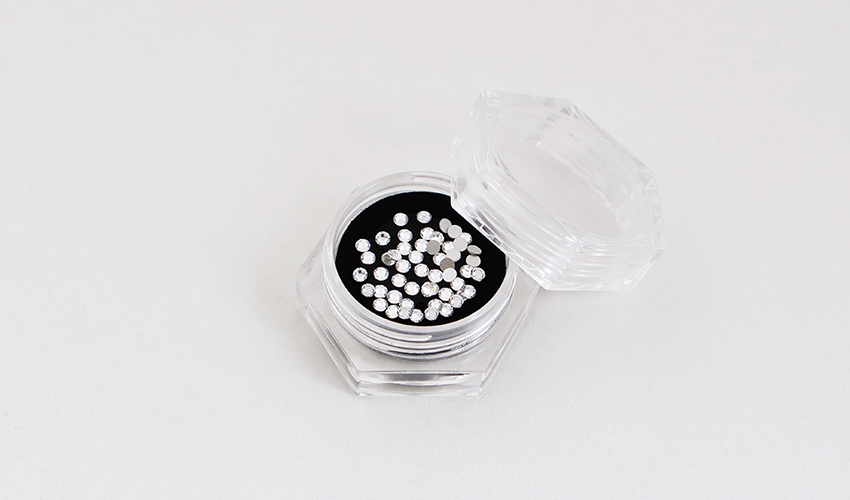 도나와,donawa,스와로브스키,네일스톤,네일재료,네일큐빅,젤네일,젤네일스톤,네일파츠,셀프네일,네일비즈,팬시스톤,스와로브스키 크리스탈 / S09 / 50 개 DSJAR-S09-CR