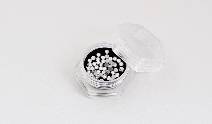 도나와,donawa,스와로브스키,네일스톤,네일재료,네일큐빅,젤네일,젤네일스톤,네일파츠,셀프네일,네일비즈,팬시스톤,스와로브스키 크리스탈 S16 30개 DSJAR-S16-CR