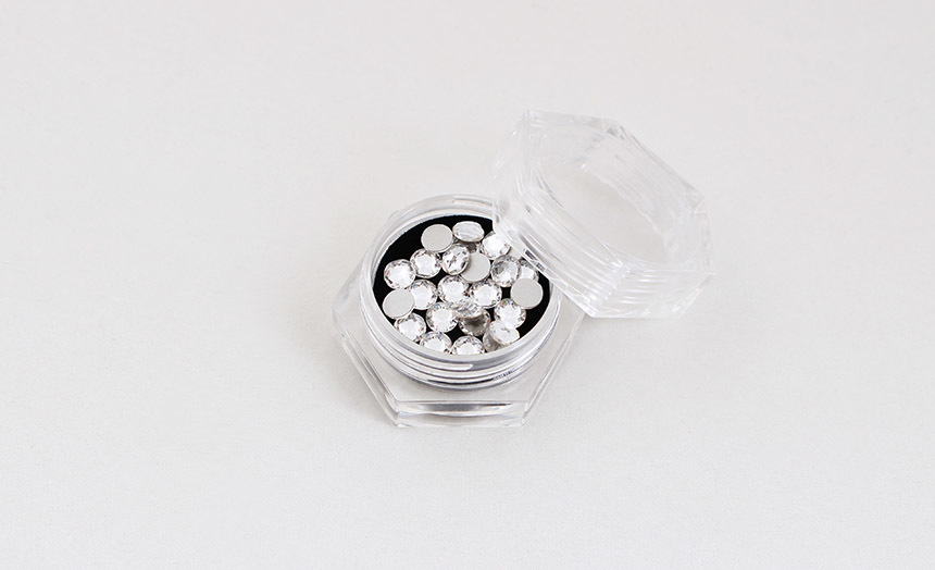 도나와,donawa,스와로브스키,네일스톤,네일재료,네일큐빅,젤네일,젤네일스톤,네일파츠,셀프네일,네일비즈,팬시스톤,플랫백스톤