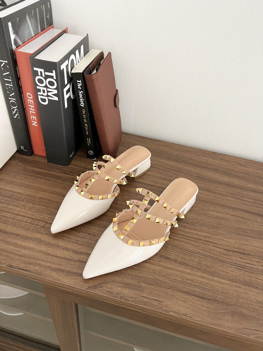 여성 소가죽 스터드 여성뮬슬리퍼형샌들