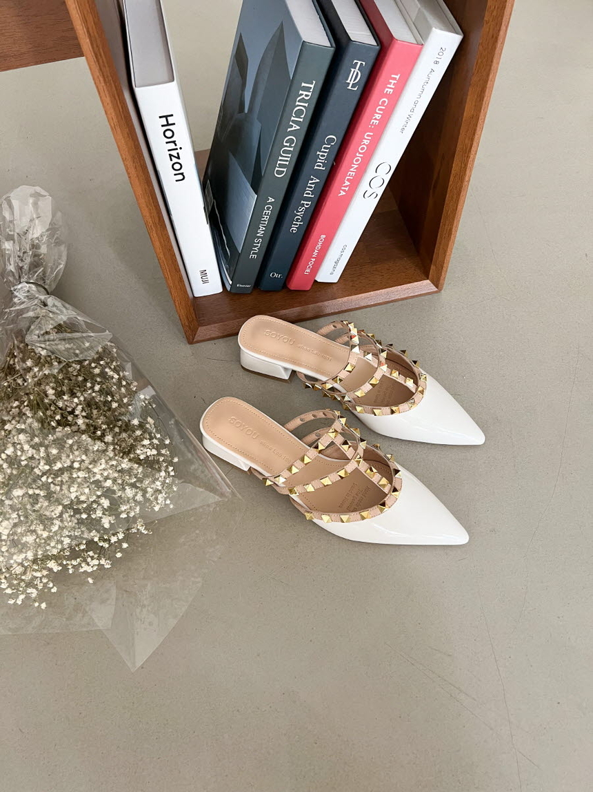 여성 소가죽 스터드 여성뮬슬리퍼형샌들