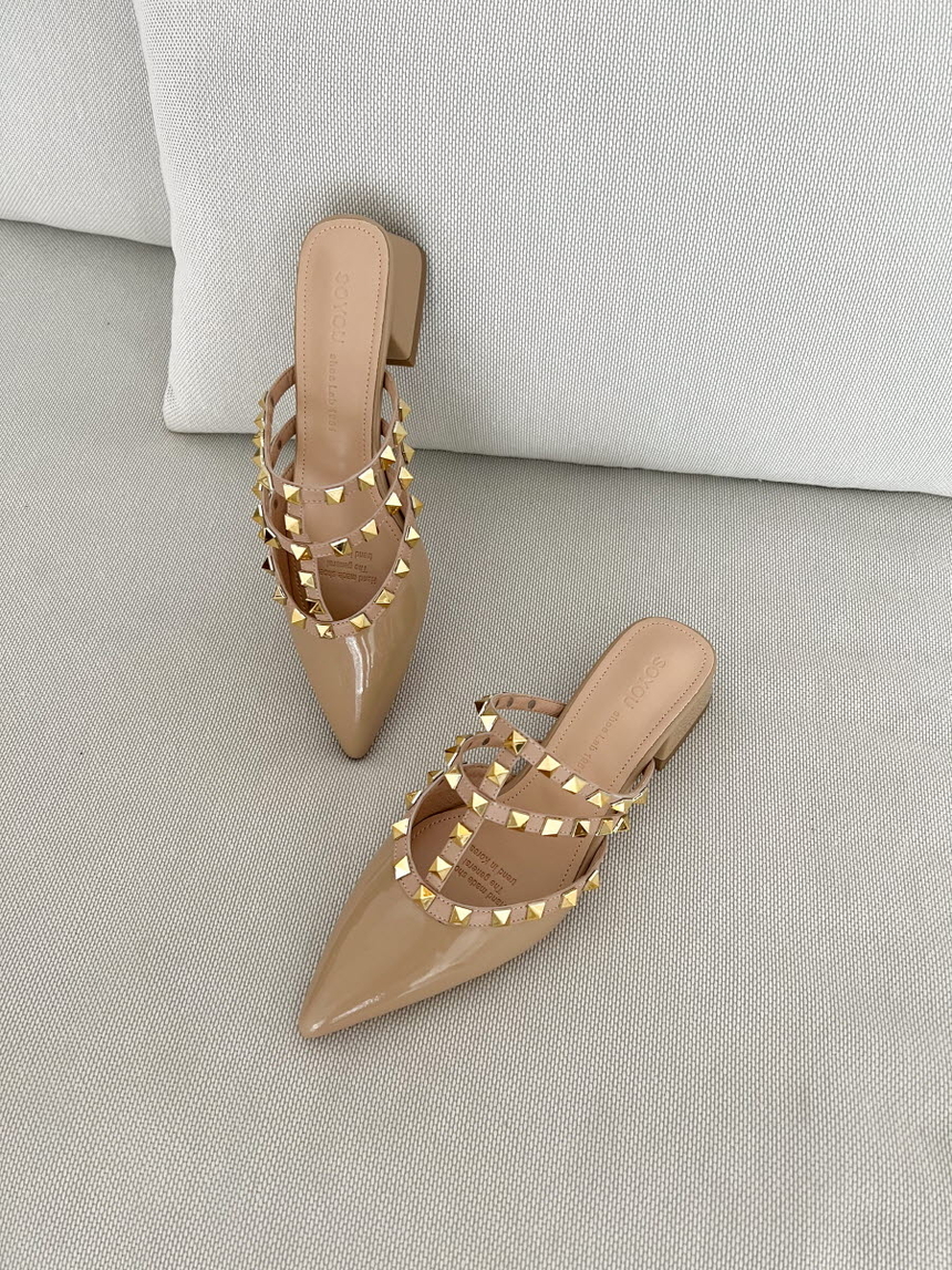 여성 소가죽 스터드 여성뮬슬리퍼형샌들