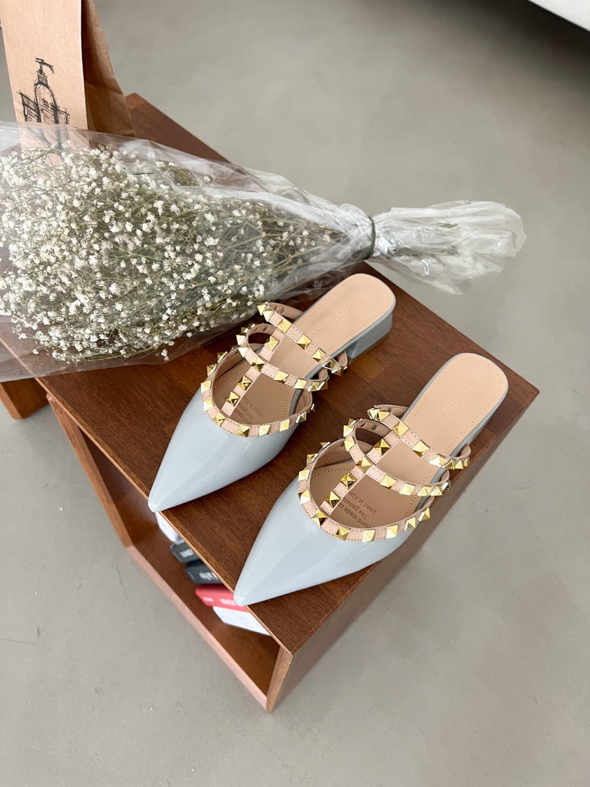 여성 소가죽 스터드 여성뮬슬리퍼형샌들