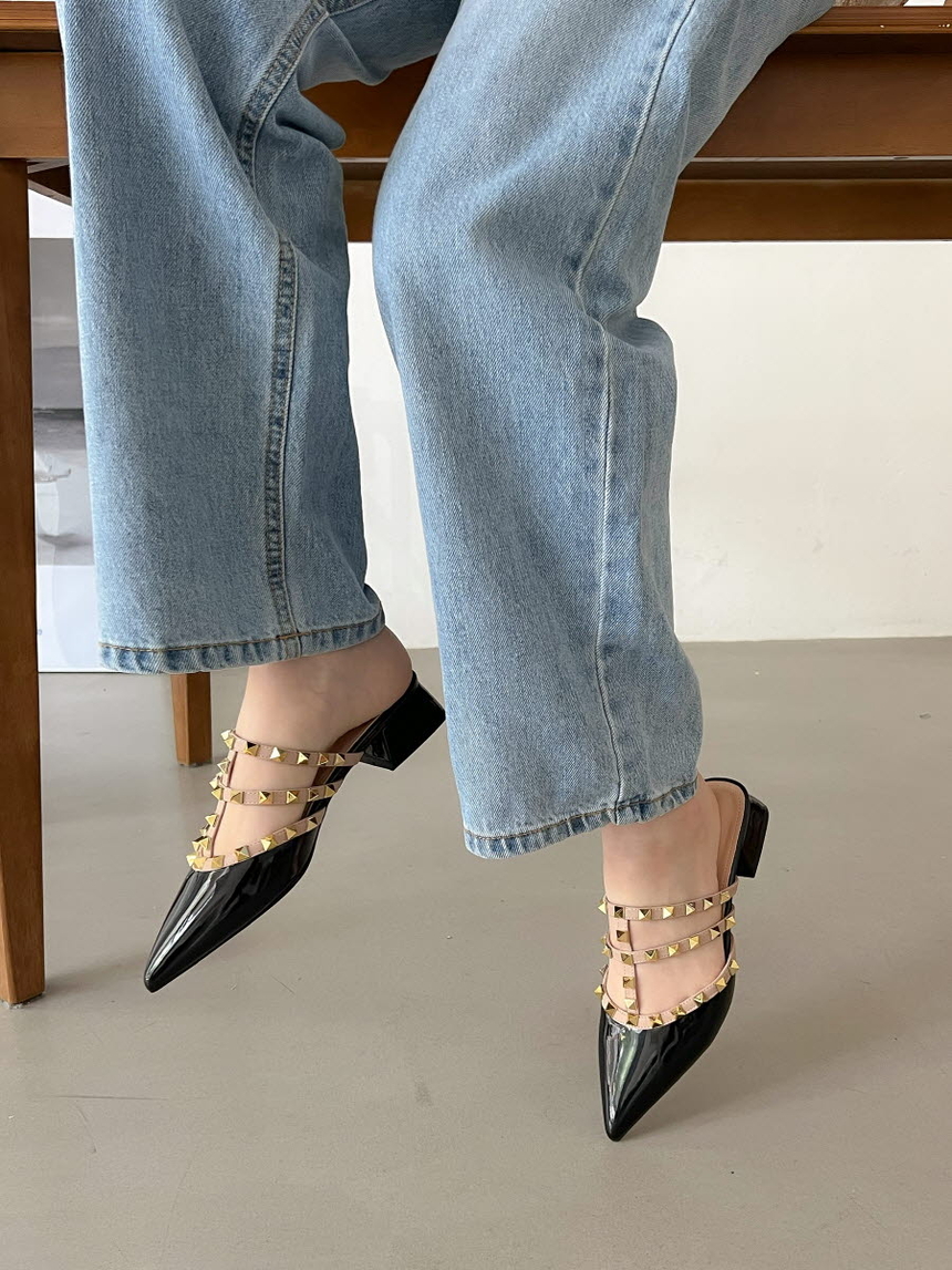 여성 소가죽 스터드 여성뮬슬리퍼형샌들