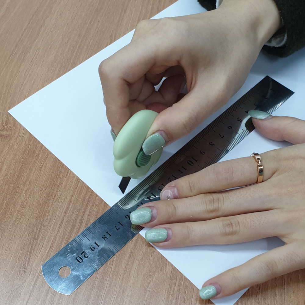 정밀커터 파이프커터 날도철커터 날포함커터 접이식커터 충전커터 가위 DIY도구 제작도구 프리미엄칼 도면커터 컬러커터 양면스틸커터 색상랜덤커터 미니커터 고양이발 미니커터칼 언박싱 커터