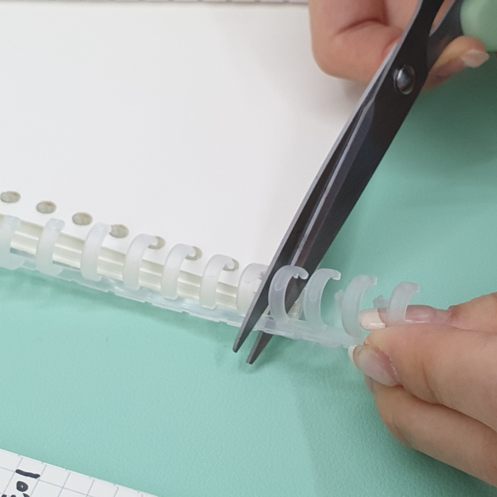 문서정리용품 제본부자재 사무실용품파란색 파란색클릭링 좌측배치클릭링 다목적클립 문서제본 플라스틱제본클릭링 다용도클릭링 제본재료 롤러클릭링 셀프제본 12mm 루즈링 투명 클릭링