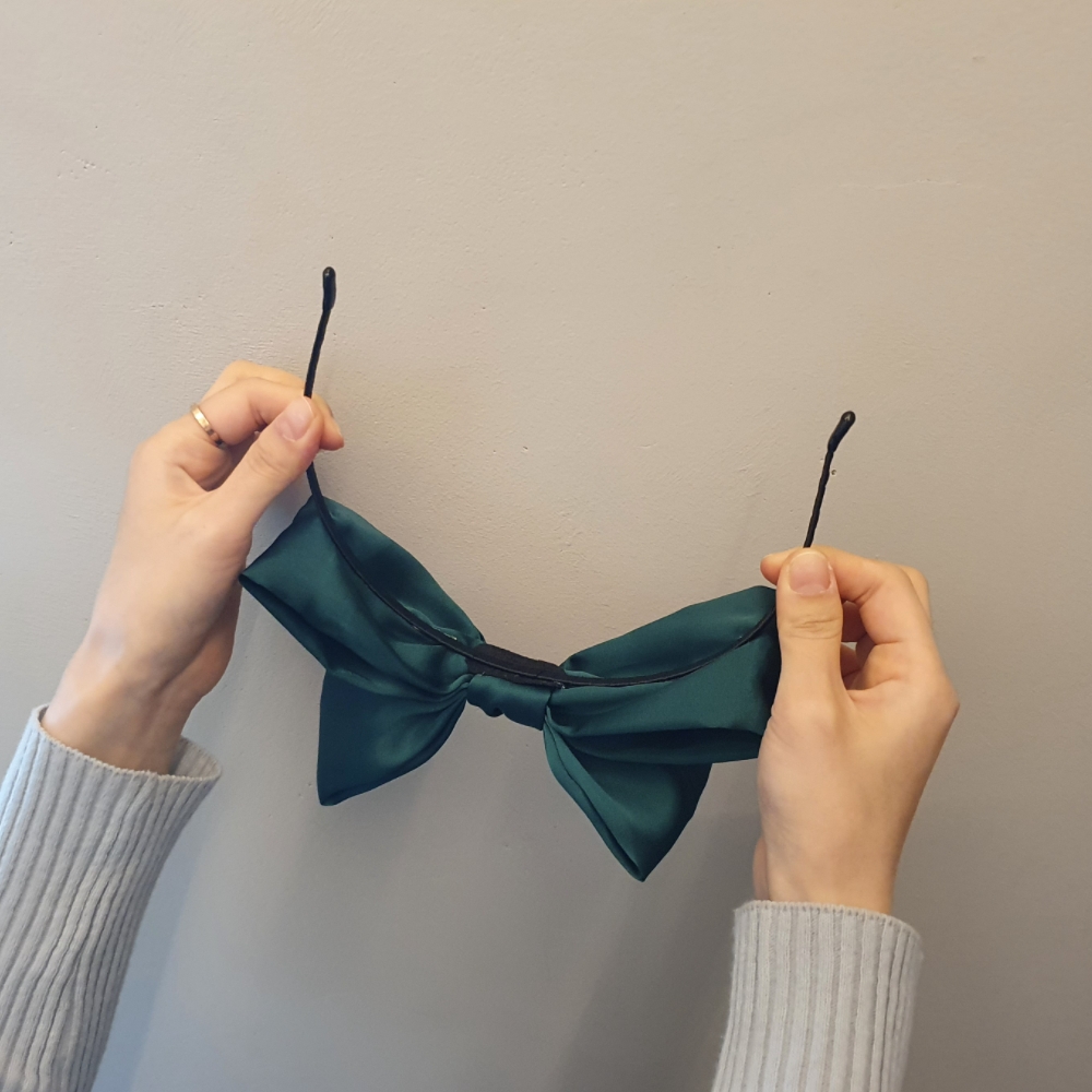 올림머리 유연한머리띠 고무줄머리끈 헤드핀 헤어밴드플라워 머리액세서리 세안머리띠 데일리헤어띠 화살표헤어밴드 아동악세서리 웨이브헤어액세서리 왕리본 헤어 스타일링 다크그린 머리띠