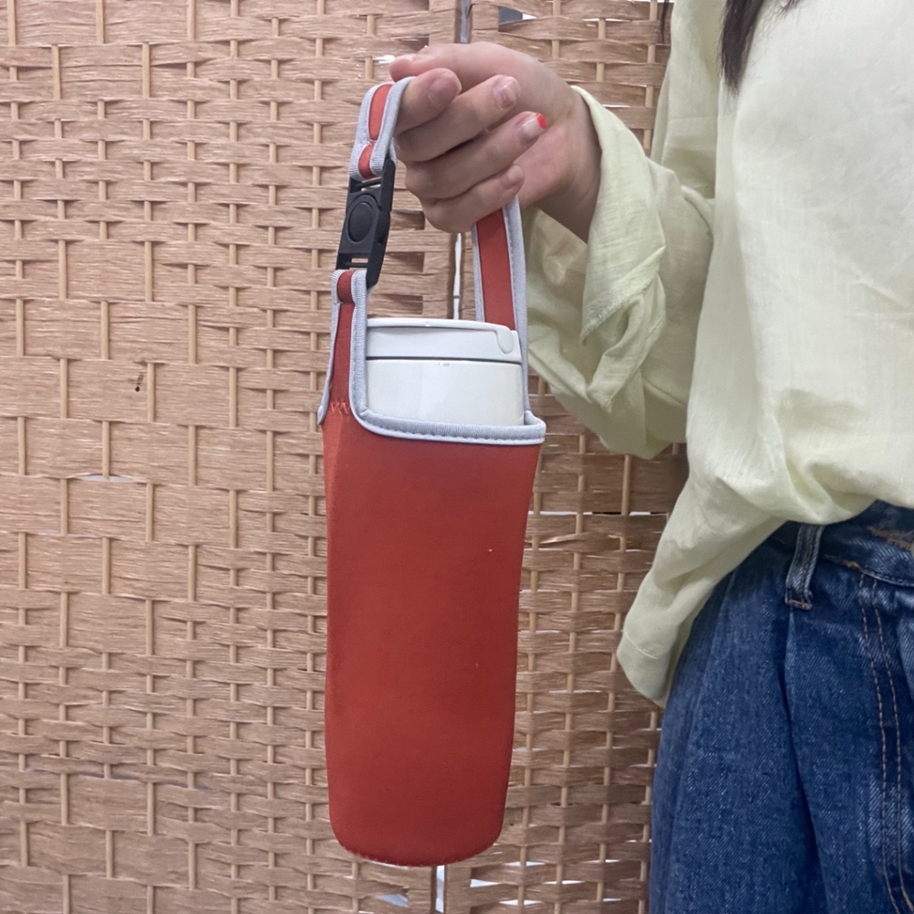 다용도텀블러 블루텀블러 오토클로즈텀블러 실리콘물병 물통 핸들텀블러 접이식텀블러 이중벽텀블러 카맥퀸빨대컵 스포츠텀블러 컵커버 밀폐물통 보틀병 파우치 핸디형 네오프렌 텀블러
