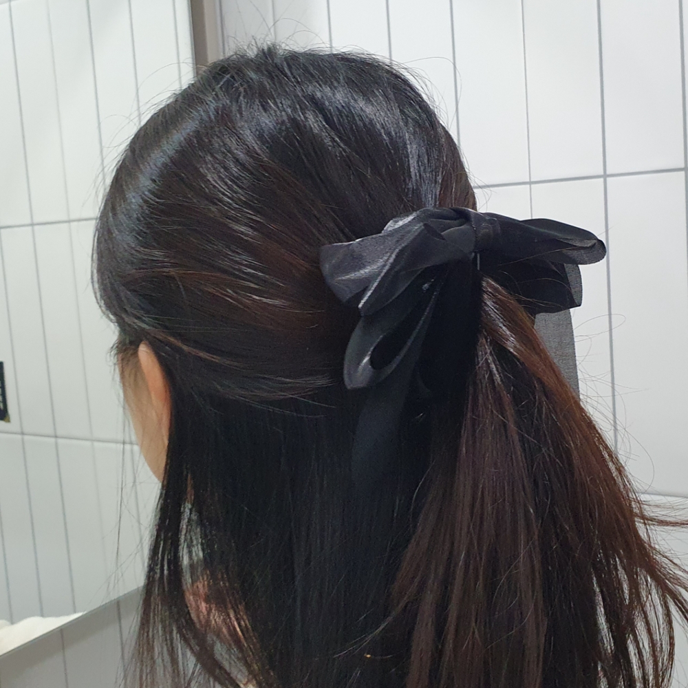 헤어악세사리 블랙악세사리 스트릿패션액세서리 올림머리패션 투명리본 바나나핀슬리브 자개핀 올림머리바나나핀 블랙바나나핀 여성헤어핀 올림머리악세사리 블랙 쉬폰 올림머리 왕리본 바나나핀