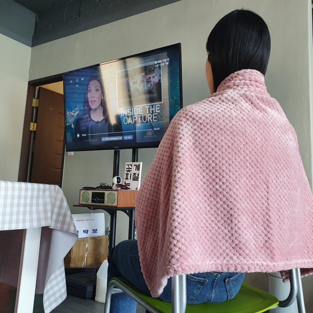 포근한겨울풀세트 캠핑매트 비상용덮개 퍼플양면 보온속싸개중형 극세사컬렉션 여행용숄 허그똑딱이망토 보온침구중형 차량용품 겨울침대 격자무늬블랭킷 연핑크 와플모양 양면 극세사 담요