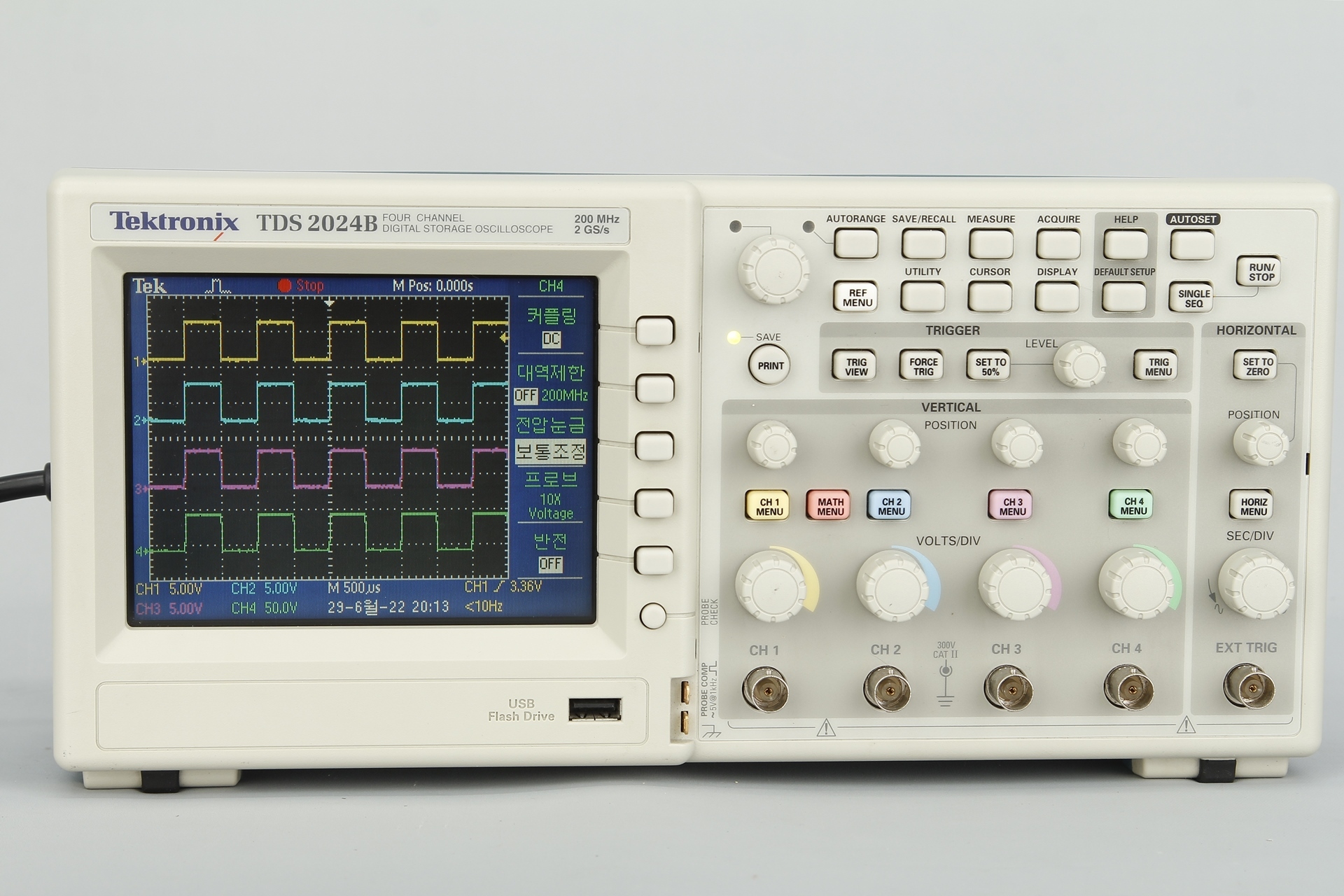 소리전자 (특가판매) Tektronix TDS2024B 디지털 스토리지 오실로스코프 (N40)