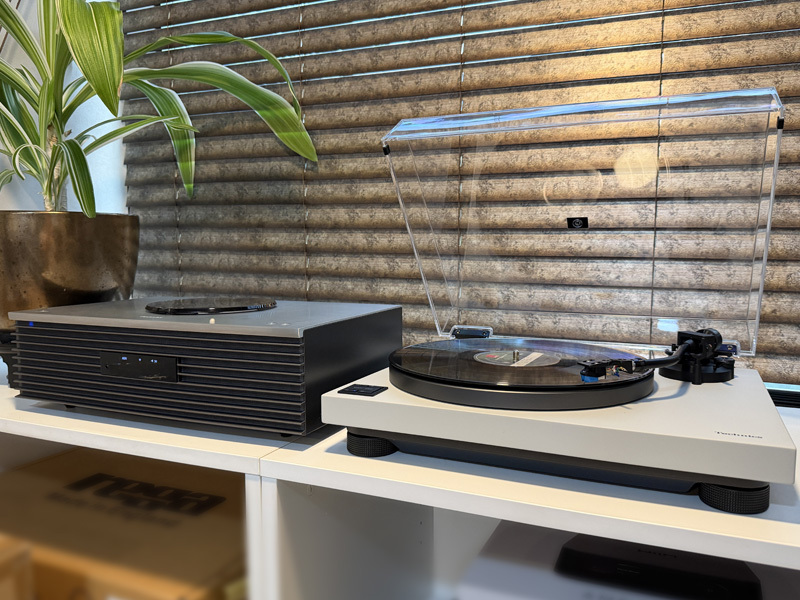 테크닉스 SC-C70MK2과 SL-C40BT 턴테이블