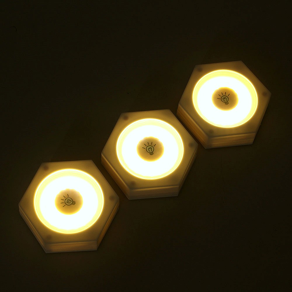 Oce LED 미니 리모콘 전등 3입 웜색 베란다 벽조명 무선 붙이는 벽등 침실 무드등
