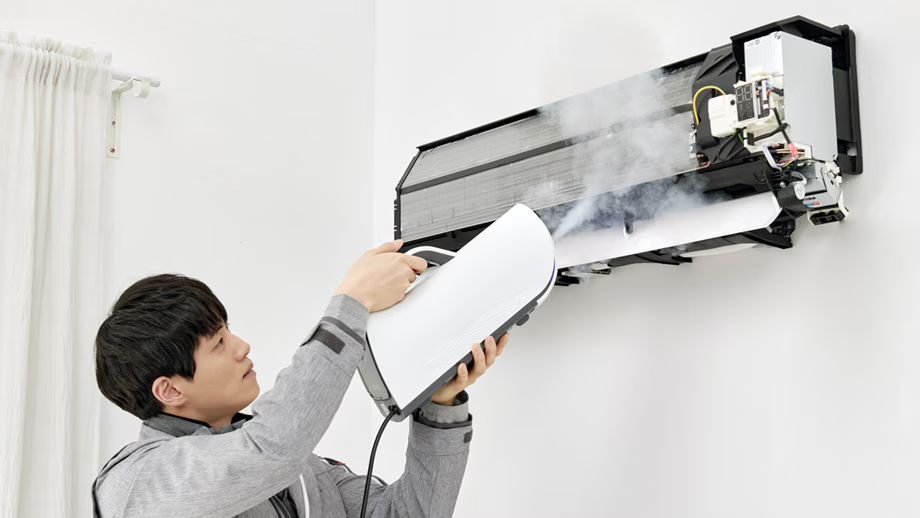 에어컨 벅걸이형 위생케어 예시 이미지