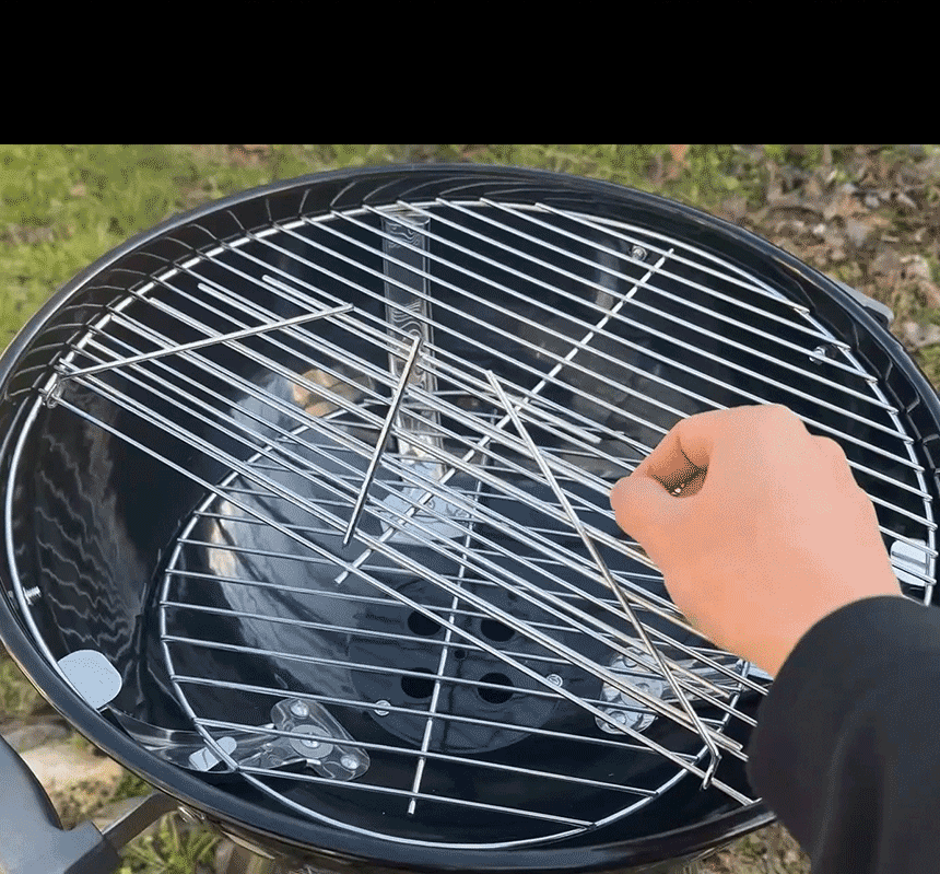 뉴테크,바베큐그릴,비비큐그릴,BBQ그릴,캠핑,그릴,비어캔,홀더,닭구이,캠핑구이,드럼형 바베큐그릴,중형 캠핑그릴,숯불그릴,비어캔치킨 그릴,비어캔홀더 집게,비어캔세트,캠핑용 그릴세트,캠핑삼각대,화로대,삼각대
