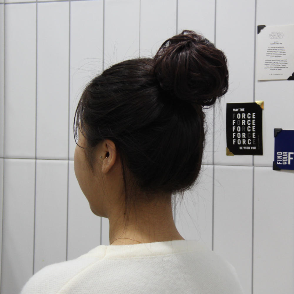 무광가발 폭탄뽀글머리가발 가짜머리세팅제품 캐주얼머리망 밝은갈색멜빵똥머리가발 의상가발 머리덮개 머리가발 코디네이트망사 가발스타일링 헤어피스 집게핀 자연갈색 올림머리 똥머리 가발
