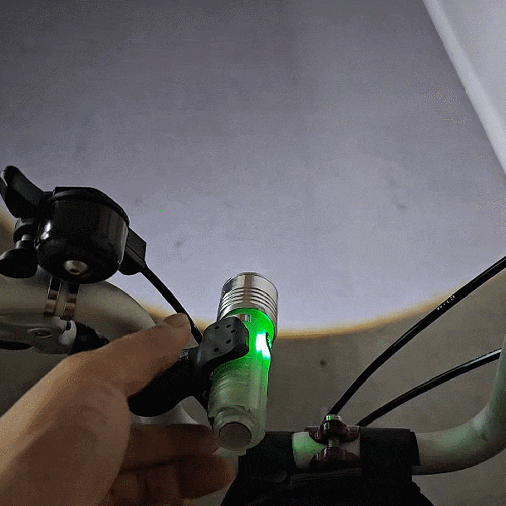 [에코너] LA10 슬라이드 줌 라이트 LED 미니 손전등 이미지